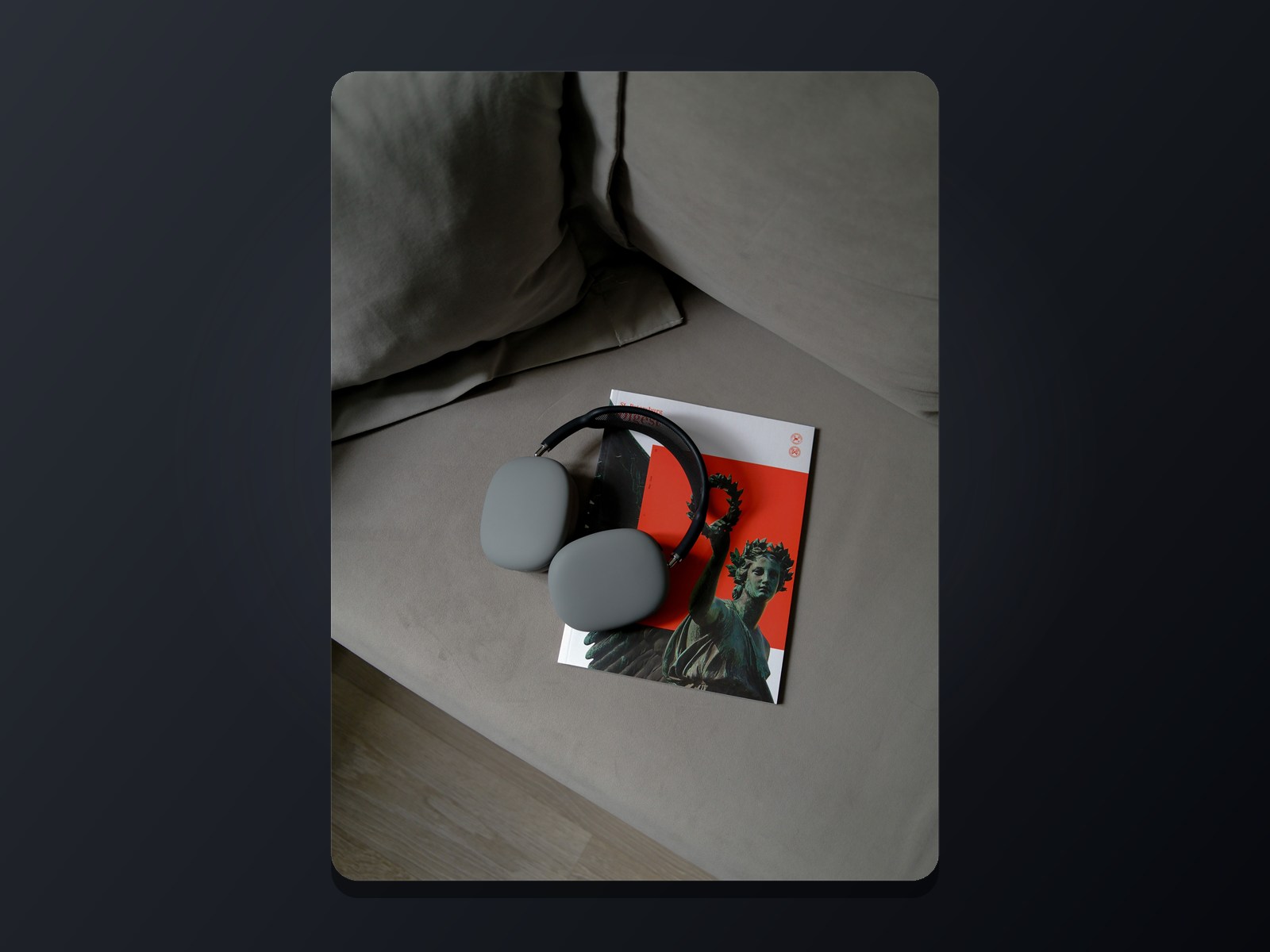 Реальна фотографія AirPods Max